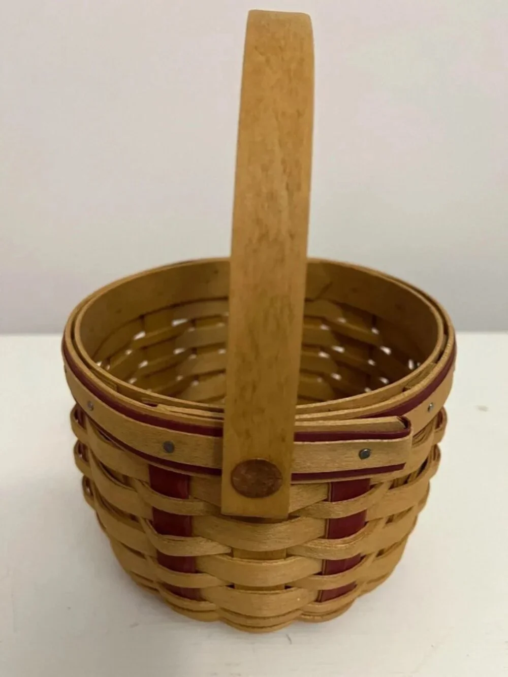 2004 Longaberger Award Sales Basket w/Swing Handle, with Red Splints